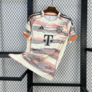Camiseta Bayern de Munique 2 - 25/26
